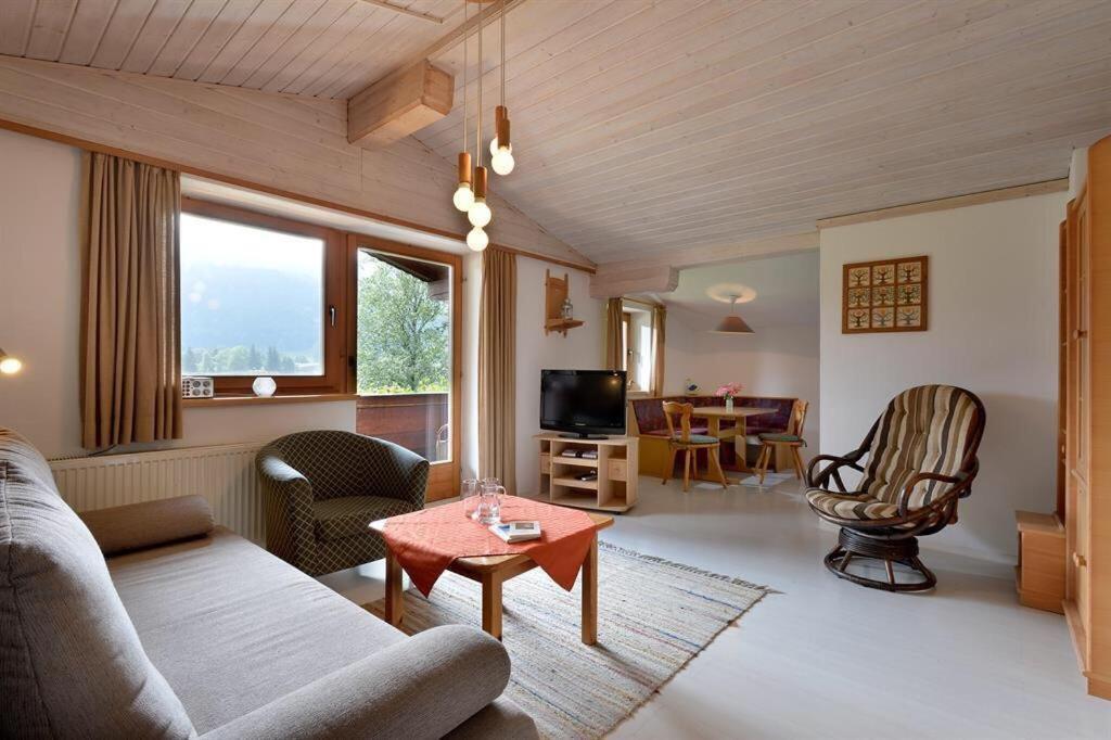 Apartments Pension Foidl Oberndorf in Tirol Exterior foto